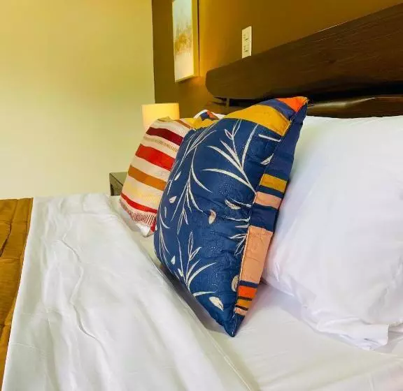 The Rainier Bed & Breakfast 5