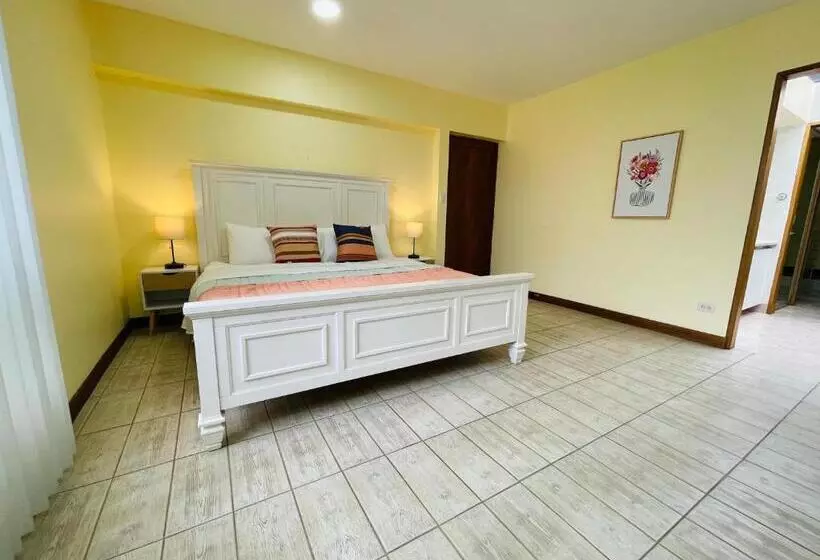 The Rainier Bed & Breakfast 5