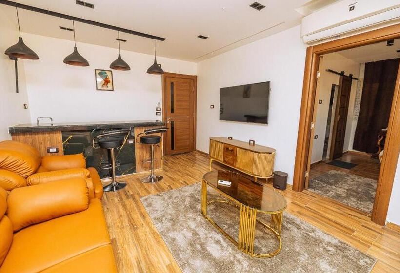 هاستل White Pyramids Inn