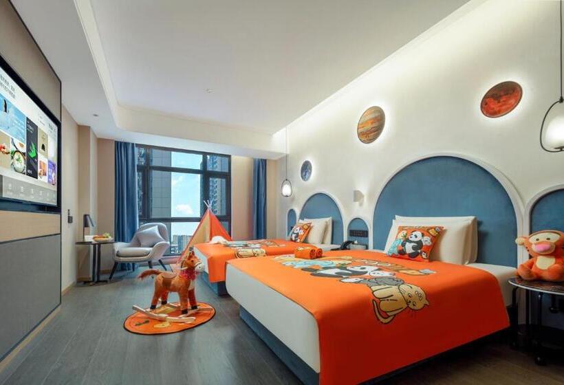 Atour Hotel Meizhou West Station R&f Center