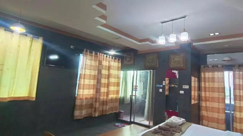 Changrojresortkaengkhoi