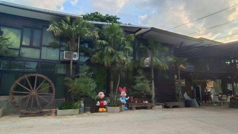 Changrojresortkaengkhoi