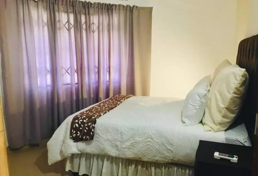 Emakhabeleni Bed & Breakfast