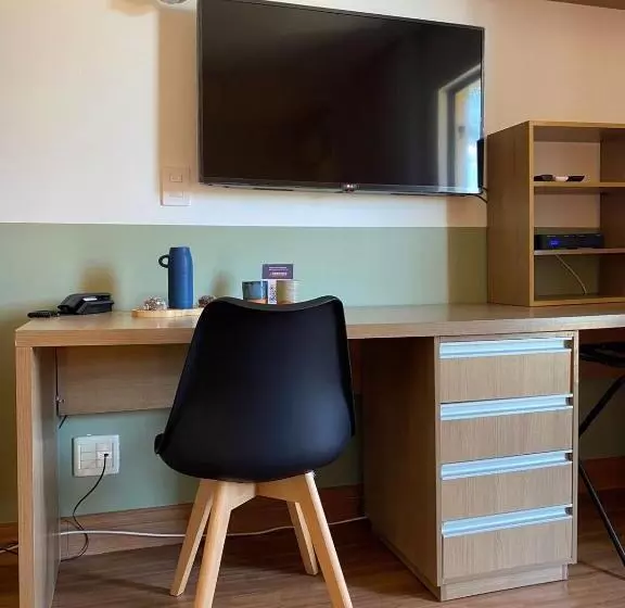 Flat Lake Side Decoração Retrô