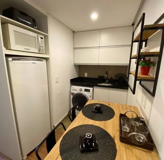 Flat Lake Side Decoração Retrô