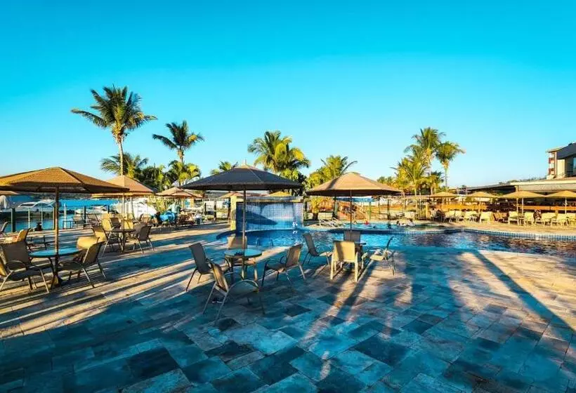 Flat Lake Side Decoração Retrô