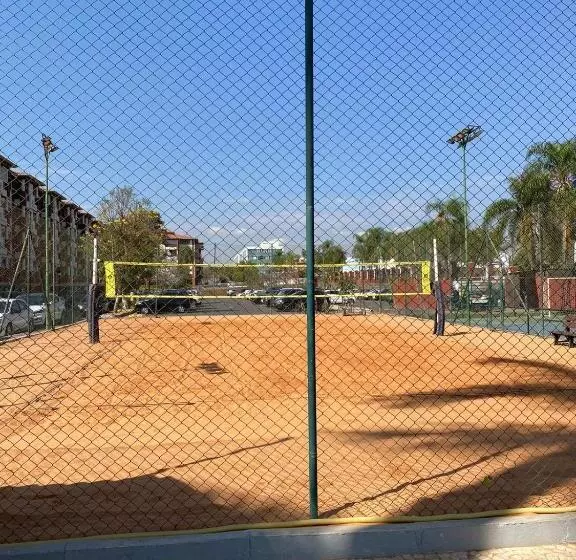 Flat Lake Side Decoração Retrô