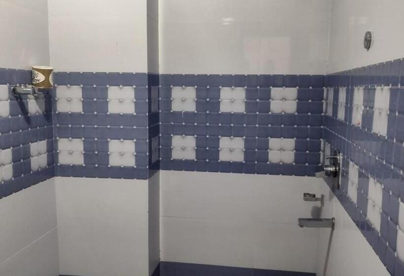 Fluorescence Hotel And Restaurant Gulmarg