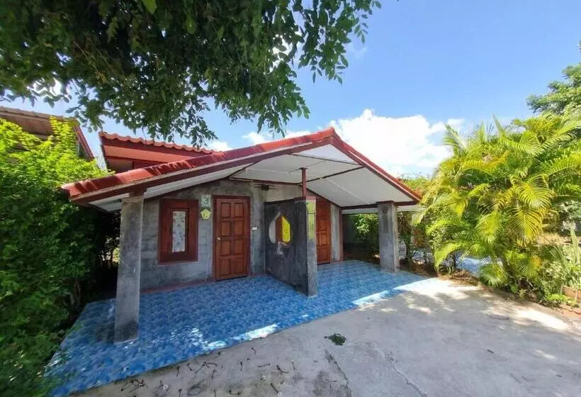 Hotelli บ้านสวน คุณอารี รีสอร์ท