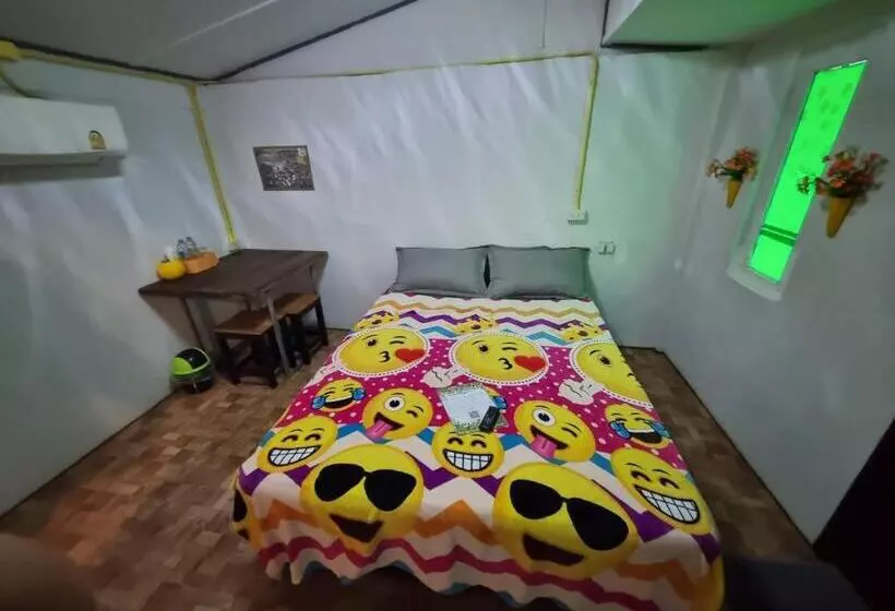 Hotelli บ้านสวน คุณอารี รีสอร์ท