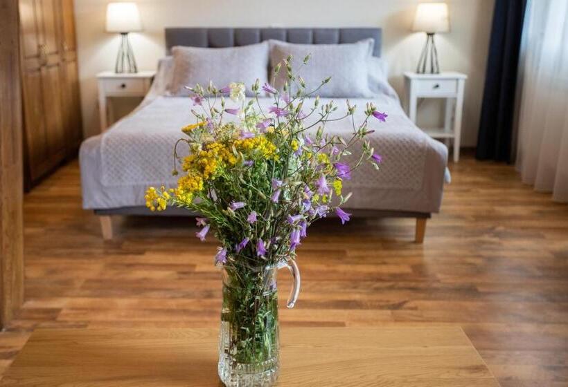 ホテル комплекс златна кошута