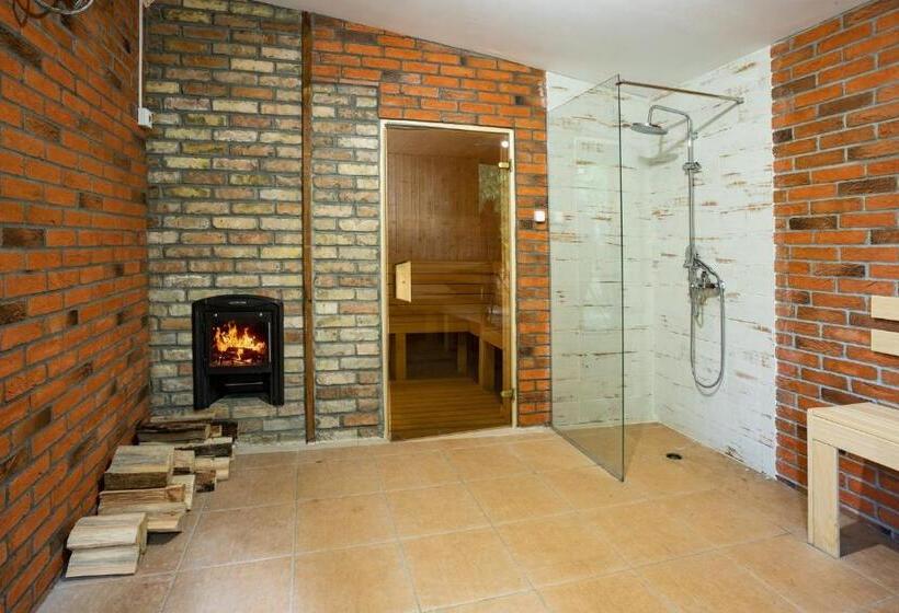 ホテル комплекс златна кошута