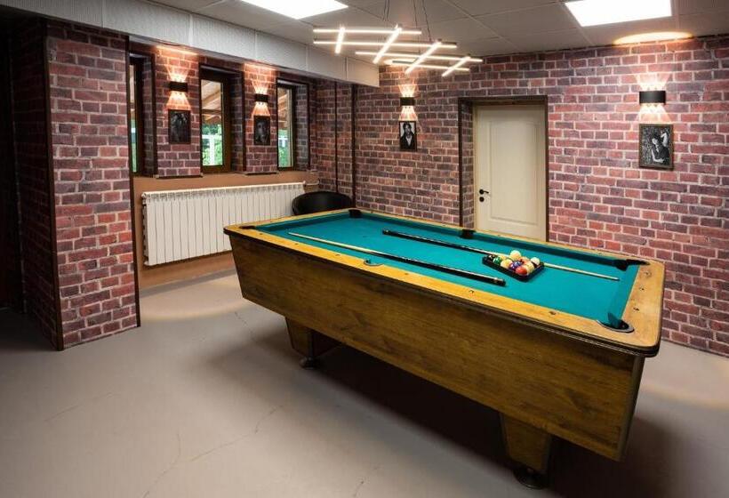 ホテル комплекс златна кошута