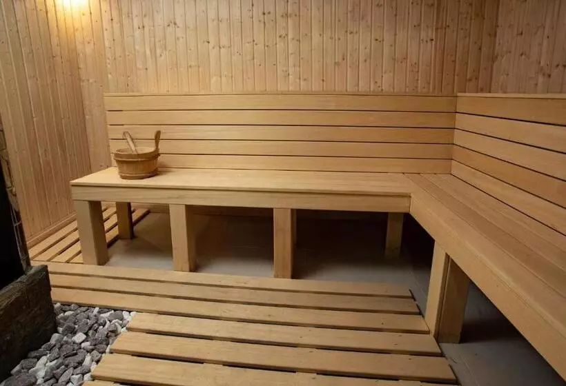 ホテル комплекс златна кошута