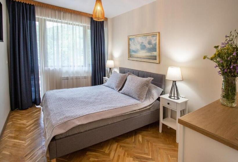 ホテル комплекс златна кошута