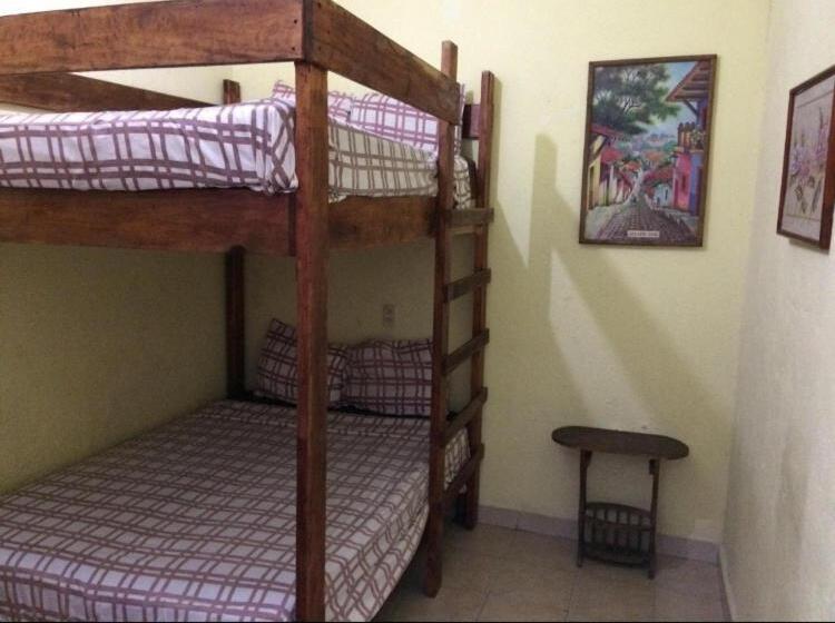 هتل Amueblados Las Salinas