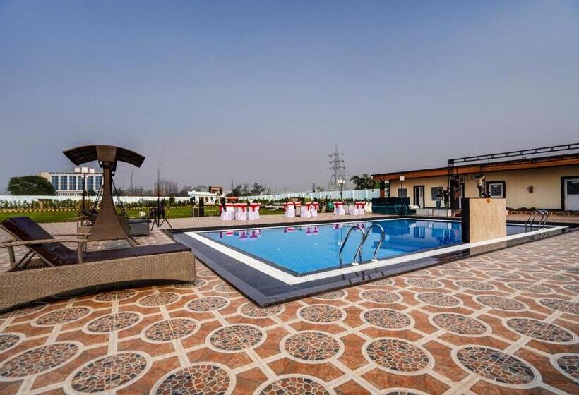 فندق Collection O Amit Legagcy Resort