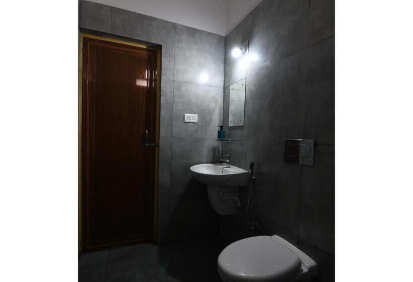 בית מלון כפרי Emerald Inn