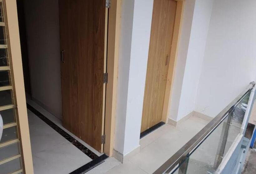 בית מלון כפרי Emerald Inn