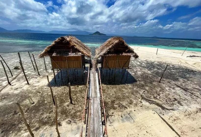 ホテル Tamaku House Reef Raja Ampat