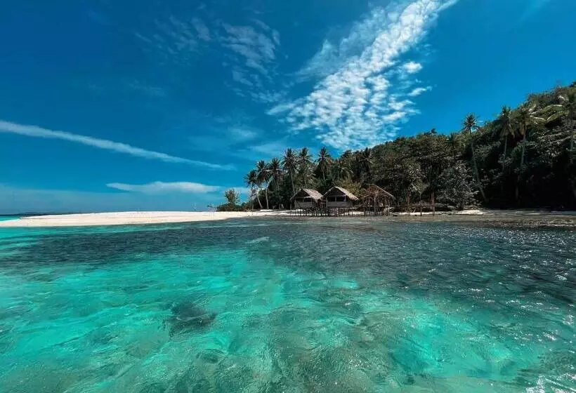 ホテル Tamaku House Reef Raja Ampat