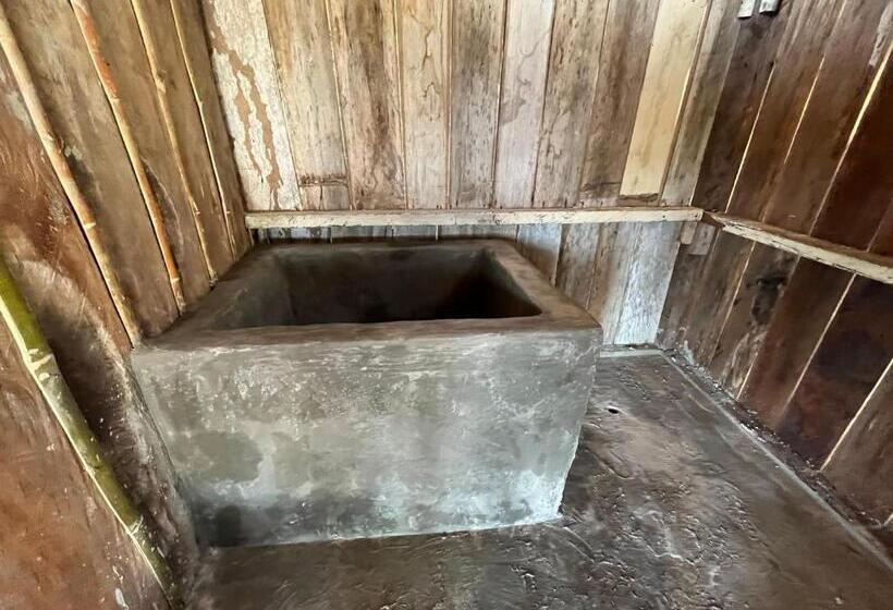 בית מלון כפרי Tamaku House Reef Raja Ampat