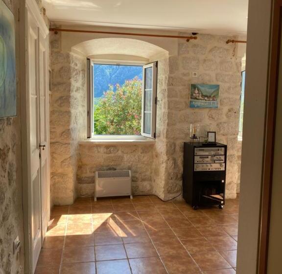 هتل Villaoldmariner