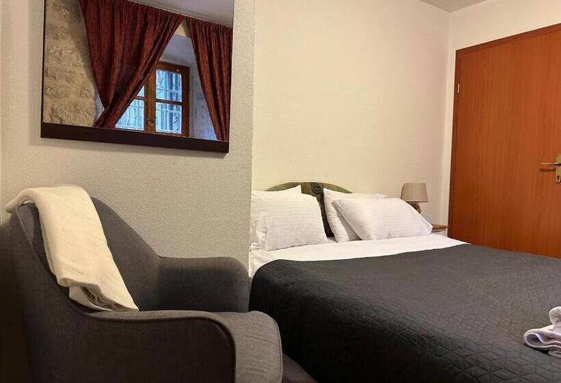 هتل Villaoldmariner