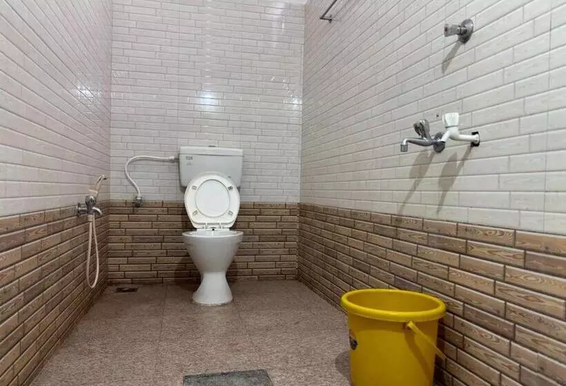 Hotelli Yamuna Vihar Toursit Home