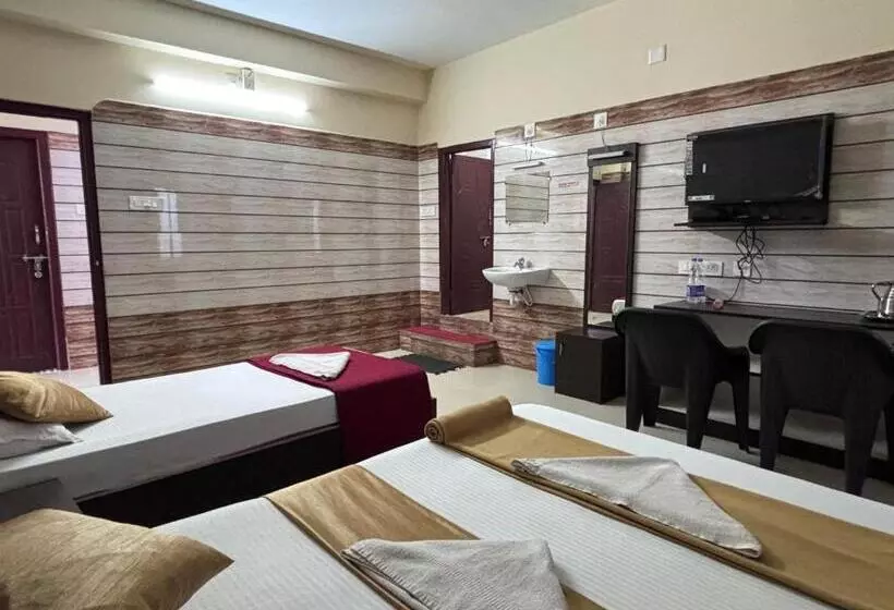 Hotelli Yamuna Vihar Toursit Home