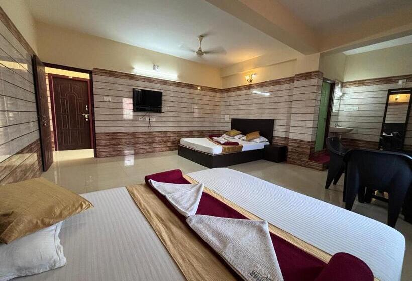 酒店 Yamuna Vihar Toursit Home