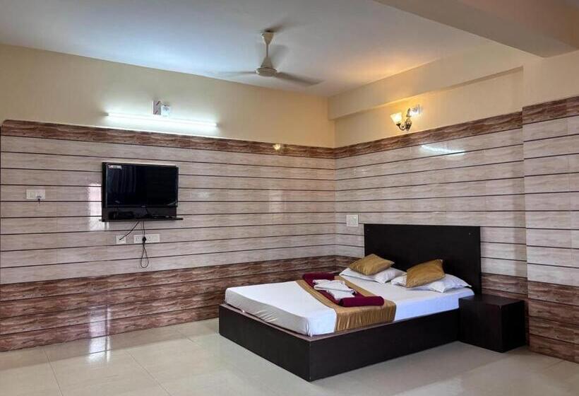 酒店 Yamuna Vihar Toursit Home