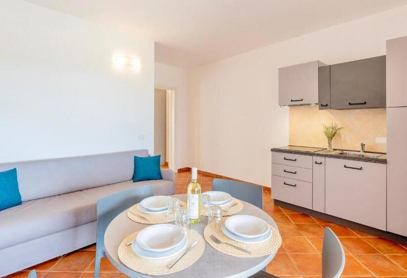 Isa Residence With Swimming Pool In Isola Rossa, Apartments With Air Conditioning And Private Outdoo