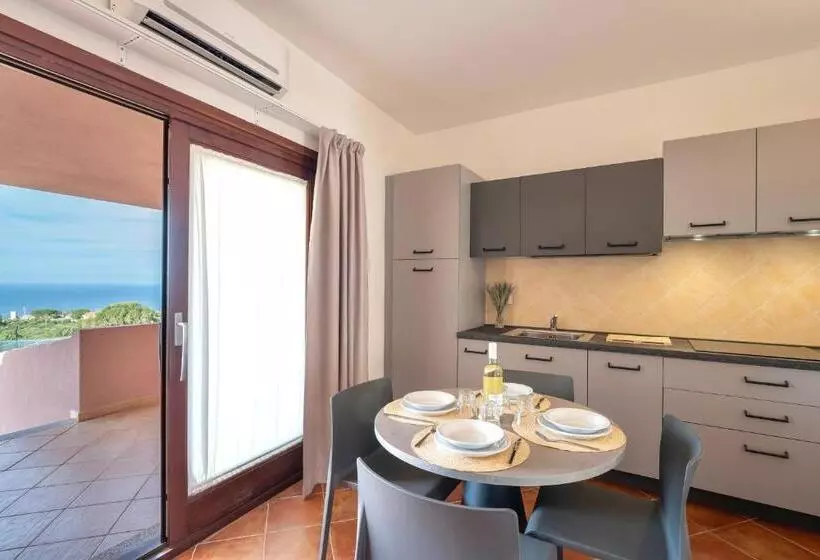 Isa Residence With Swimming Pool In Isola Rossa, Apartments With Air Conditioning And Private Outdoo
