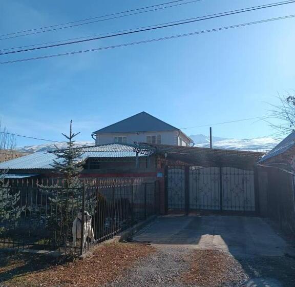 پانسیون гостевой дом у назгули