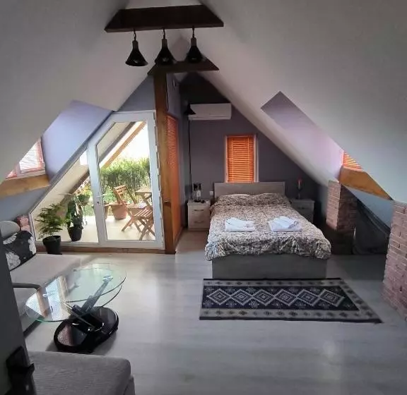 پانسیون Guest House Calma