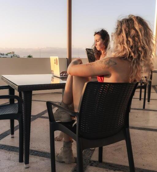 Пансион Mini Rooms By Illusion