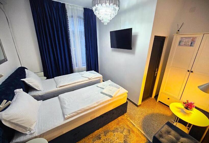 Пансион Perfect Villa Ploiesti