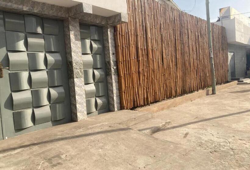 پانسیون Lome Bamboo Lodge La Criquet Events