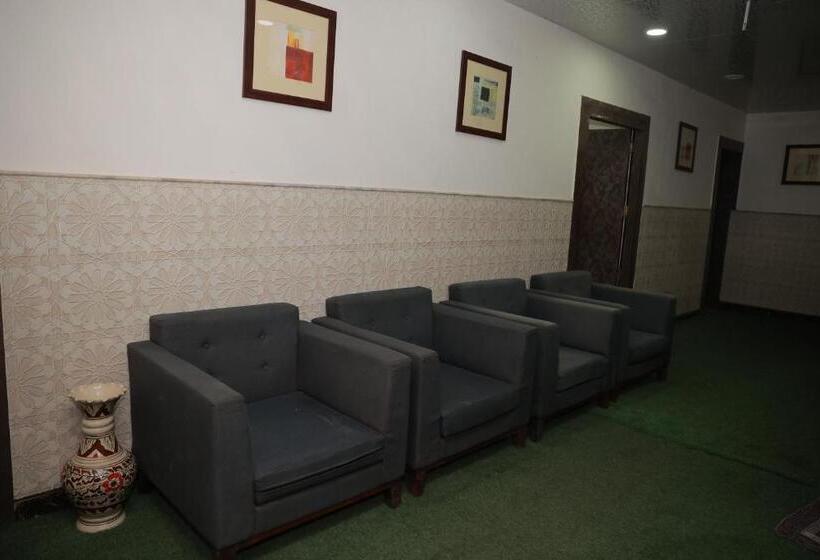 Pension (Hôtel basse catégorie) Star Cottage