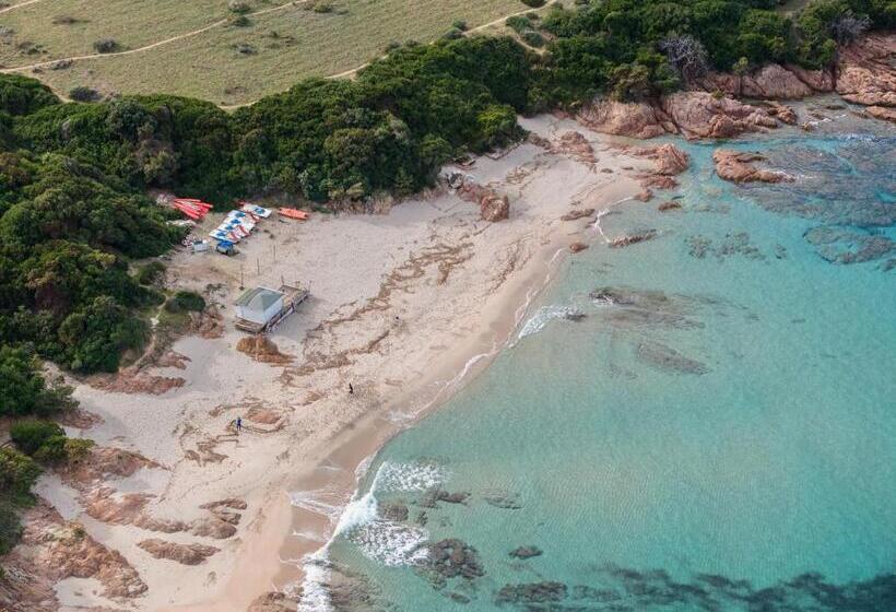 Residence With Swimming Pool In Isola Rossa, Just About 2 Km From The Beach La Marinedda