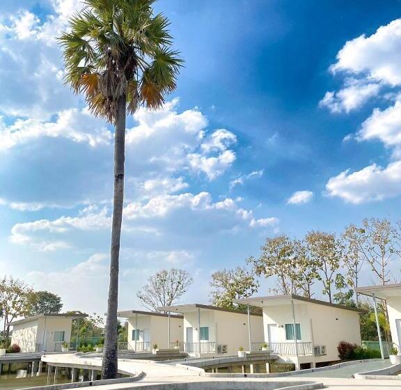 At Pream&chan Resort แอท เปรมแอนด์จันทร์ รีสอร์ท