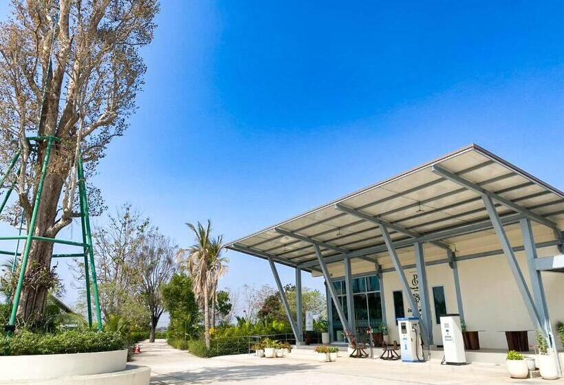 At Pream&chan Resort แอท เปรมแอนด์จันทร์ รีสอร์ท