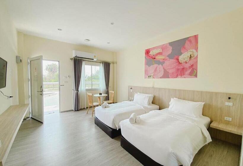 At Pream&chan Resort แอท เปรมแอนด์จันทร์ รีสอร์ท