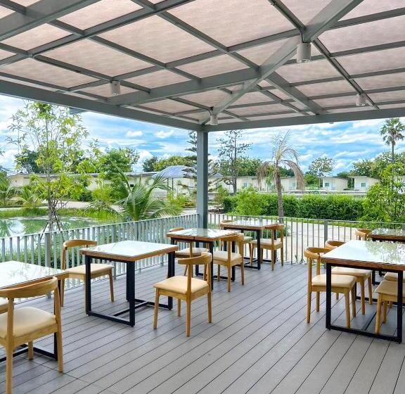 At Pream&chan Resort แอท เปรมแอนด์จันทร์ รีสอร์ท