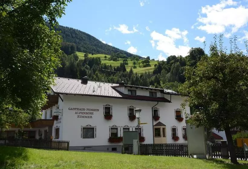 ホテル Gasthof Alpenrose