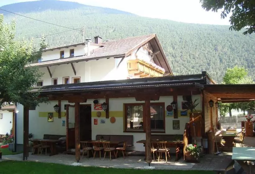 ホテル Gasthof Alpenrose