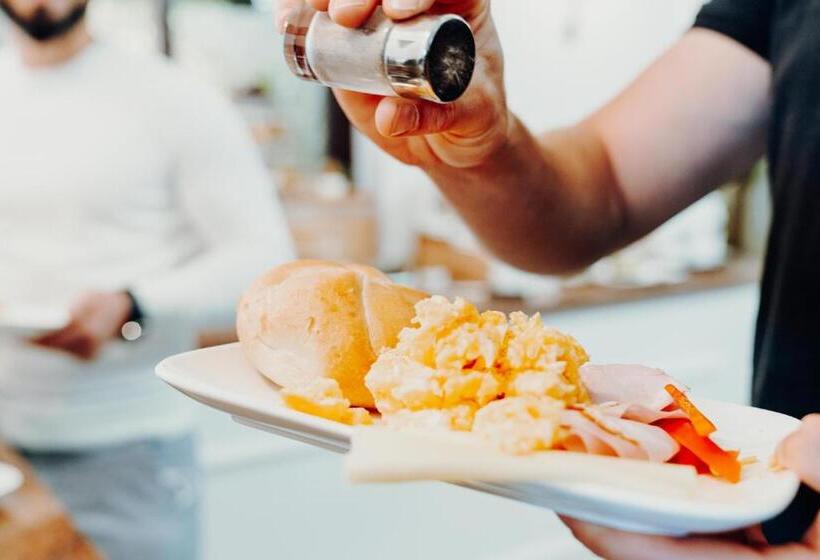 Отель Am Kapuzinerplatz