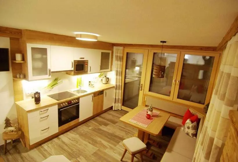 Hotelli Apartment Schoeser