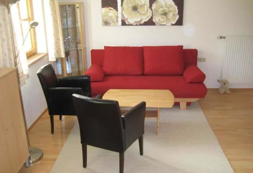 ホテル Apartments Holzmann Spiegl